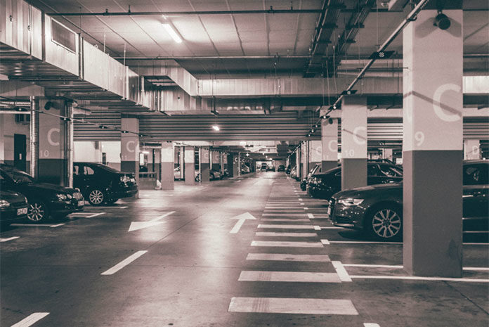Parking przy lotnisku z monitoringiem ochroni twój samochód przed kradzieżą
