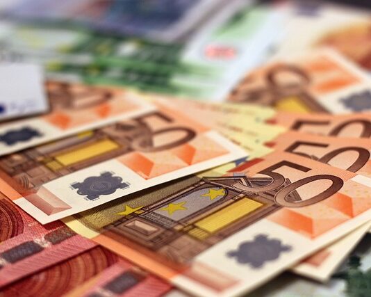 Ile to jest 100 kun na euro? Ile to jest 100 kun na euro?
